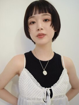 ハニーマスタード(HONEY MUSTARD) ライン感のあるショートヘア