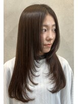 ツヅル(tsuzuru.)&nbsp;ロングレイヤーカット　顔周りレイヤー　内巻きレイヤーカット