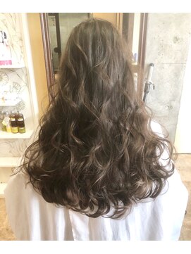 キー(kｅｙ) アッシュベージュ