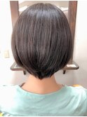 ショートボブ