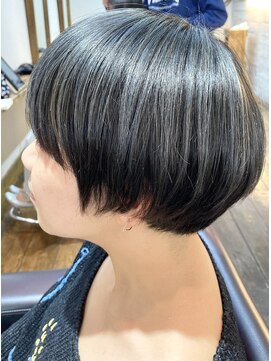 ノーチラスヘア(nautilus hair) 家のシャワーが酸性になったからグレーになったで通す人