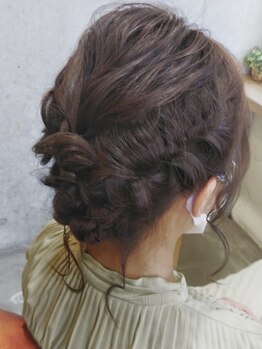 『ヘアセット\4000』結婚式/二次会/成人式などにも♪特別な日のヘアセットはプロの技術にお任せ下さい☆