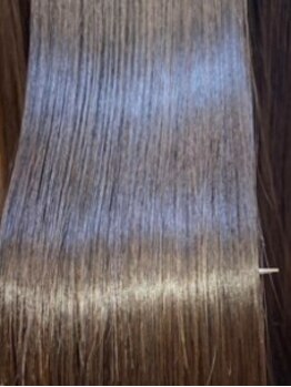 ビスポークヘアードレッシング(bespoke hair dressing)の写真/くせ毛・うねりのお悩みの方必見。お客様の大切な髪に寄り添うカウンセリングで、扱いやすい髪へ導きます。