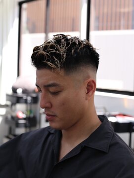 メロウ 神戸三宮(mellow) スキンフェード