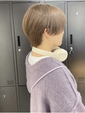 モアナバイヘッドライト 綱島店(Moana by HEADLIGHT) 【Moana綱島】#ショート#ブリーチ#ベリーショート#ベージュ