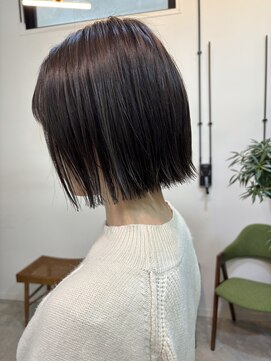 シンエノム(Shin enom) 切りっぱなしbob/ボブ/グレージュカラー