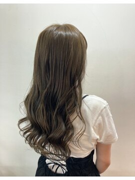 ヘアーアンドメイクアップモパ ロングヘア