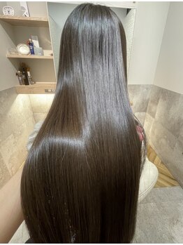 トゥーリ 藤崎店(tuuli)の写真/髪質改善しながら明るい白髪染めも◎気になる白髪もケアサロンもお任せ【髪質改善/白髪染め】