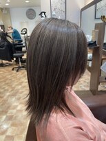 アイニ 河内小阪店(aini)&nbsp;白髪ぼかしカラー白髪ぼかしハイライト大人ショート30、40、50代