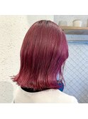 ビビットピンク