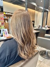 アイフィールアヴェダ 船堀店(i feel AVEDA) 【中村】ハイトーン白髪染めカラー×ツヤ感ロング