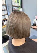レナータ ヘア(Renata hair)&nbsp;白髪ぼかし/ハイライト/大人可愛いハイライト/ボブ/ミニボブ