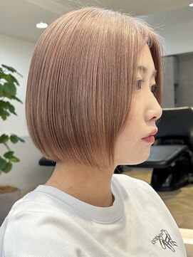 メルバイグラフ 梅田(mel by GRAFF) ブリーチカラー×ボブ