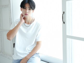 鏡と星 高田馬場の写真/メンズも安心して通えるサロン◇似合わせカット～眉カットまでトータルコーディネートで整えます。