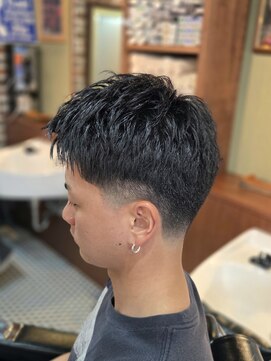 アンドザバダス(&THE BADASS) カット