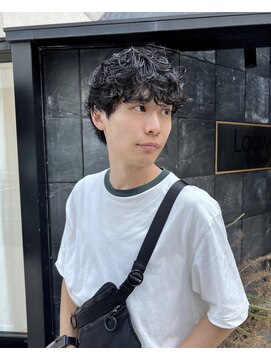 ローウェ オム 立川(LOUWE HOMME) 波巻きスパイラルパーマツイストスパイラルパーマショート._.