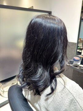 ブルーブラックカラー