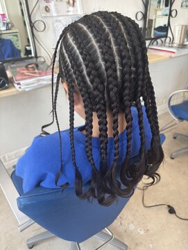 アクアリッシュ ヘアー(Aqualish Hair) コーンロウ