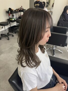 クローブ(CLOVE) 透明感たっぷりのレイヤースタイル