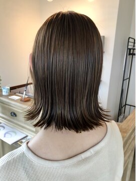 ツバメヘア ワンレンボブ