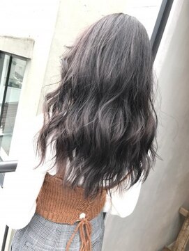 ジーナ(XENA) ダークグレージュ