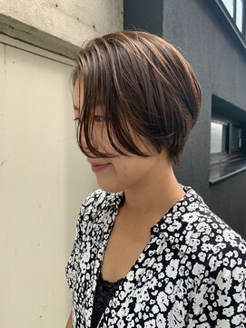 ラレイ(Lalei) *大人かわいいハンサムショート ベージュカラー 辻幸奈