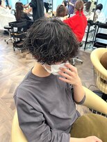 ロット 横浜(lot)&nbsp;波巻きツイスパ×韓国マッシュ×デザインカラー[横浜駅]