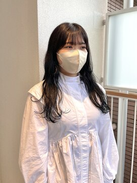 カサネ(casane) 癖を活かしたパーマ風スタイル