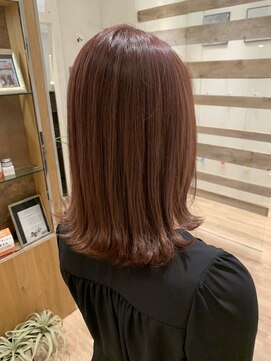 クルル(cururu) 外ハネ ミディアムスタイル