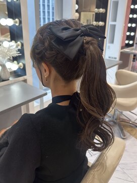 リー 梅田(Lee) お出かけアレンジ！アップスタイル♪