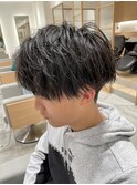 下ろしもセンターパートも出来る王道マッシュ