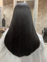 ハコ(H.A.Co) 濃いグレーで作るしっとり落ち着いたブラックカラーです。