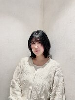 ケンジサナンド(KENJE Sanando)&nbsp;結んでも可愛いレイヤーボブ