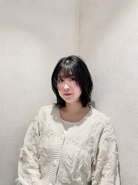 ケンジサナンド(KENJE Sanando) 結んでも可愛いレイヤーボブ