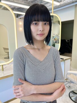 エトワール バイ ヴィンス(etoile by vince) ワイドバング切りっぱなしボブ/ダークグレージュ