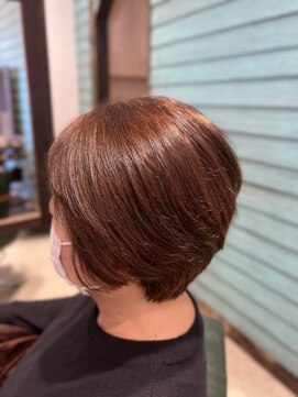 カシータヘアリゾート 熱田千年店(Casita Hair Resort) レッドブラウン×ショートボブ