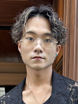 トッド(tod) メンズパーマシャドウパーマニュアンスパーマ色気パーマメンズ