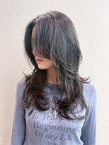 シオン(shion)&nbsp;ロングオリーブグレー顔周りレイヤー韓国ヘア_ba571723
