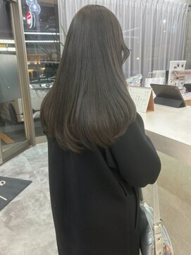 アロ 大阪梅田(alo) 【苗代萌】１回のブリーチでできるオリーブベージュ