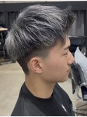 似合わせシルバーカラー×ショートスタイル