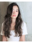 セミロングレイヤースタイル