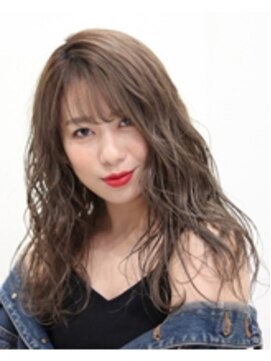 オサヤ タテベ(OSAYA tatebe) グレー系