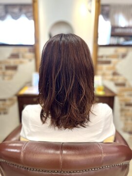 アドラーブル 女池店(adorable) 【ゆるふわウェーブ】【ミディアム】【20代30代40代】