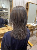 透明グレージュ
