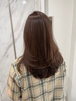 ネウィ 川崎(newi)&nbsp;丸型卵形韓国風顔まわりエアリーロング美髪ピンクブラウン川崎