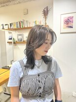 ハク アトリエ(HaKU atelier)&nbsp;グレージュ/寒色ベージュ/赤み消しカラー/レイヤーカット