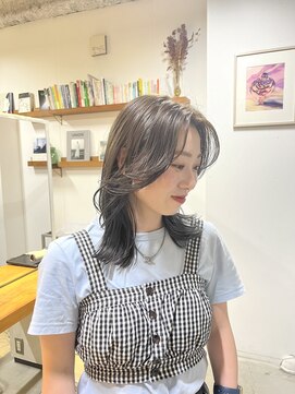 ハク アトリエ(HaKU atelier) グレージュ/寒色ベージュ/赤み消しカラー/レイヤーカット