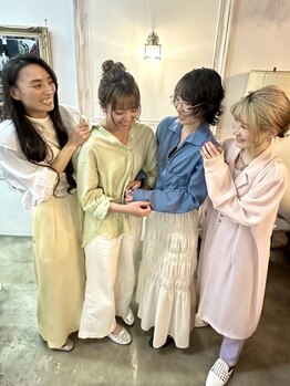 フルアヘッド(FULL A HEAD)の写真/心を込めたカウンセリングで信頼度◎お客様のお悩みに女性目線の共感力、提案力で大人女性から圧倒的支持！