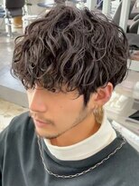 レタッチバイフィフス(RETOUCH by fifth)&nbsp;原宿波巻きスパイラルパーマシャドウパーマルーズパーマ刈り上げ