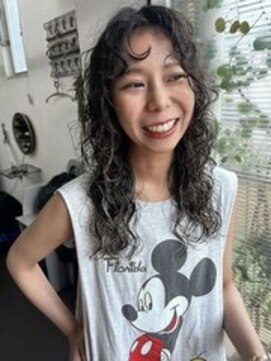 フィン(fin,) fin, ケアブリーチカラー/ハイトーン/ダブルカラー/パーマ/天神